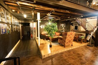 Camden Rd, London to rent Interior Photo- Image 2 of 4