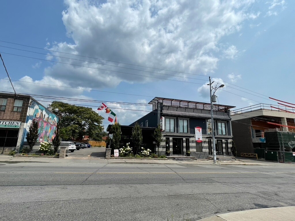 475 Oakwood Ave, Toronto, ON for sale Building Photo- Image 1 of 1