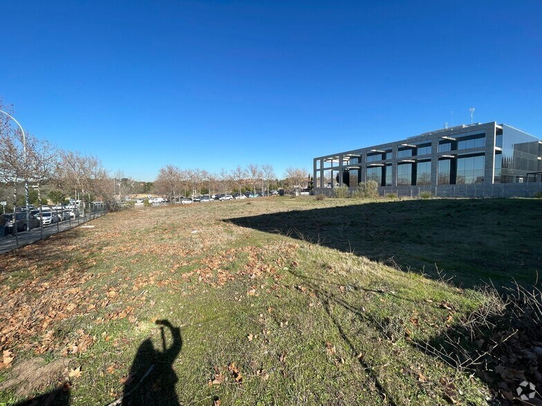 Calle Impresores, 18, Boadilla del Monte, Madrid for sale - Primary Photo - Image 1 of 1