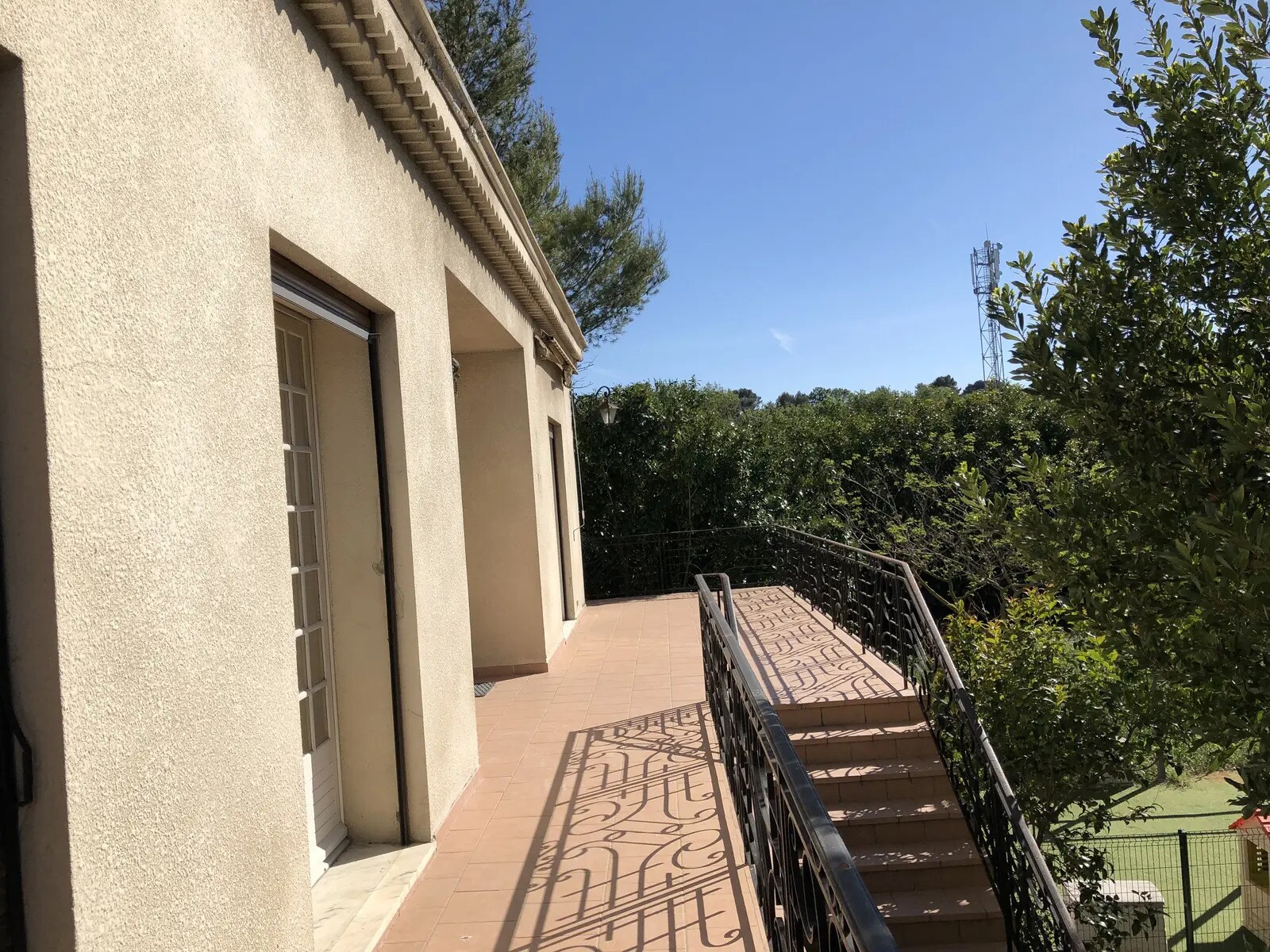 110 Chemin Du Camp De Sarlier, Aubagne to rent Building Photo- Image 1 of 7