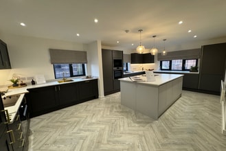 Cromwell Rd, Salford to rent Interior Photo- Image 1 of 3