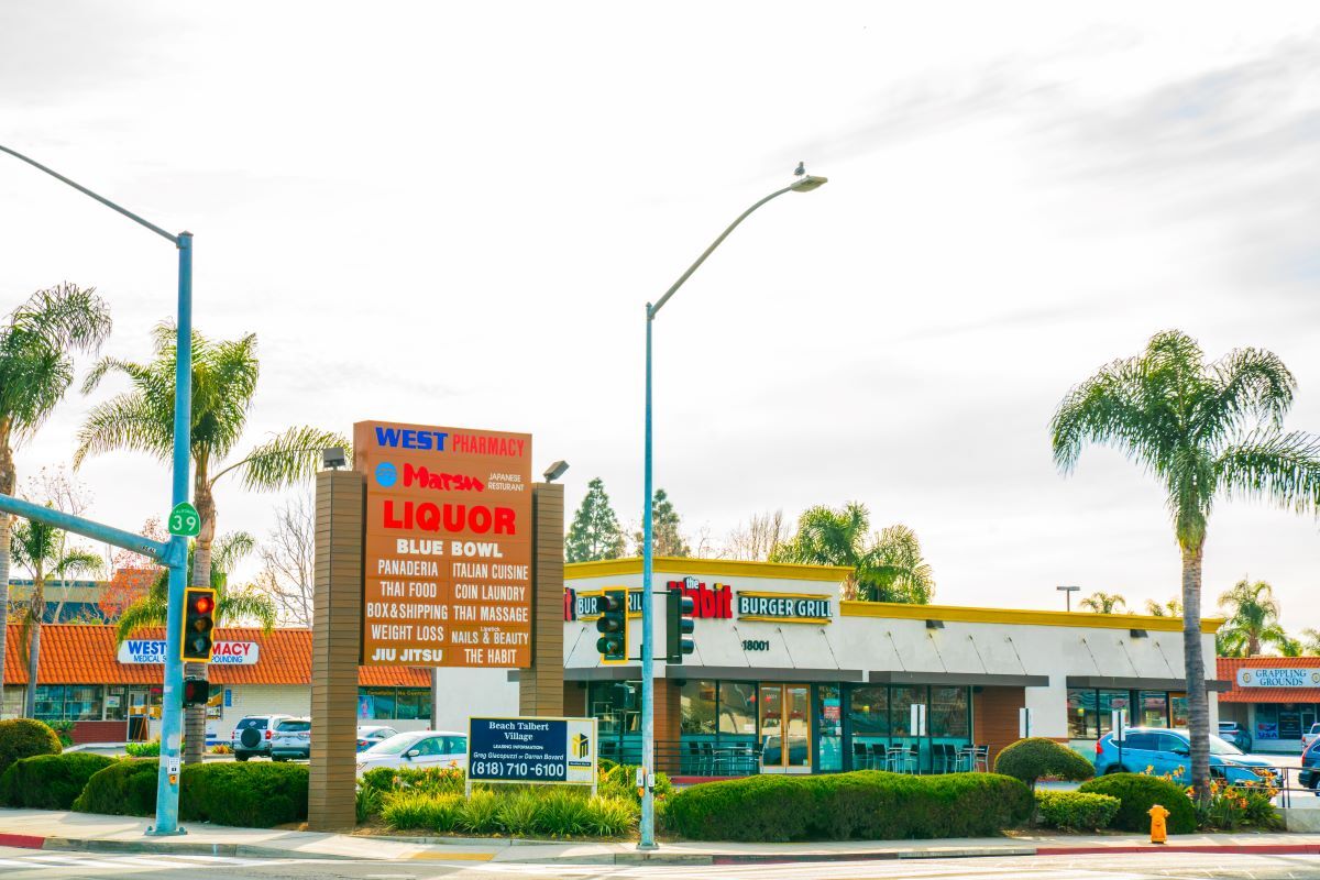 18001-18055 Beach Blvd, Huntington Beach, CA for rent Building Photo- Image 1 of 5