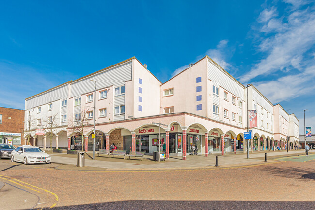 More details for Maple Ct, Alloa - Retail for Sale