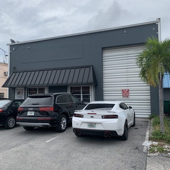 3910-3915 NW 25th St, Miami, FL for sale - Building Photo - Image 1 of 1