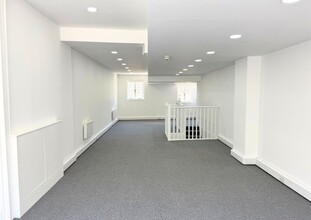 132A Walcot St, Bath to rent Interior Photo- Image 1 of 5
