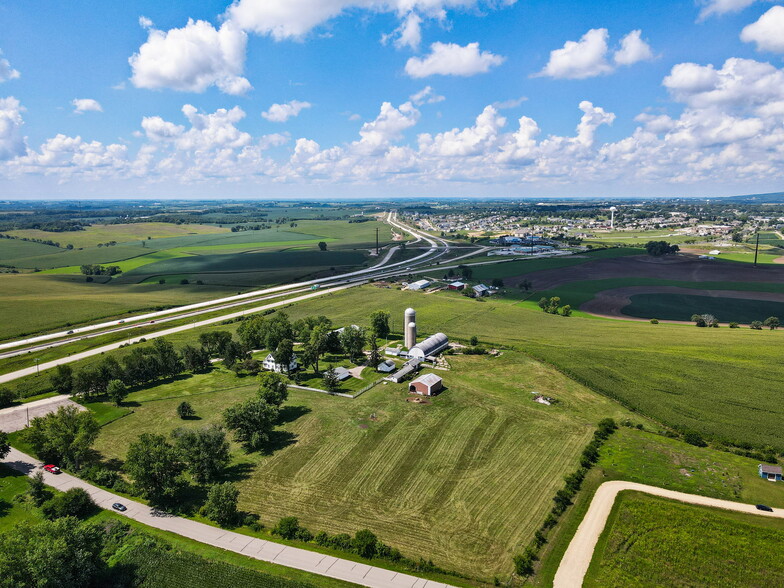 2749 Town Hall Rd, Mount Horeb, WI for sale - Aerial - Image 3 of 19