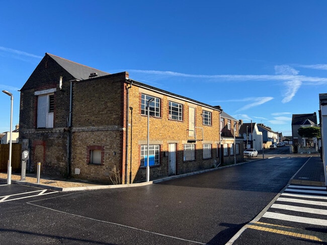 More details for 40 Napier Rd, Gillingham - Light Industrial for Sale