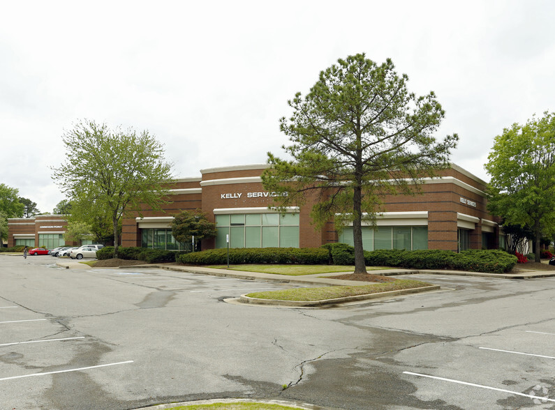 1769 Paragon Pl, Memphis, TN for rent - Building Photo - Image 1 of 9