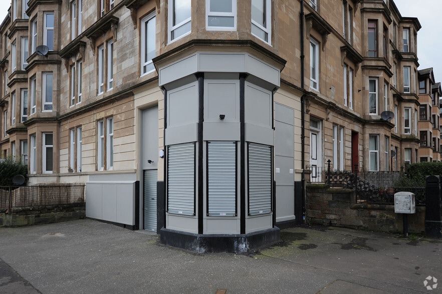 245 Onslow Dr, Glasgow to rent - Building Photo - Image 2 of 10