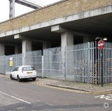 Carlisle Ln, London for rent Primary Photo- Image 1 of 12