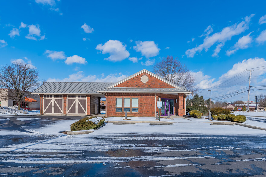 4902 Louise Dr, Mechanicsburg, PA for sale - Building Photo - Image 1 of 1