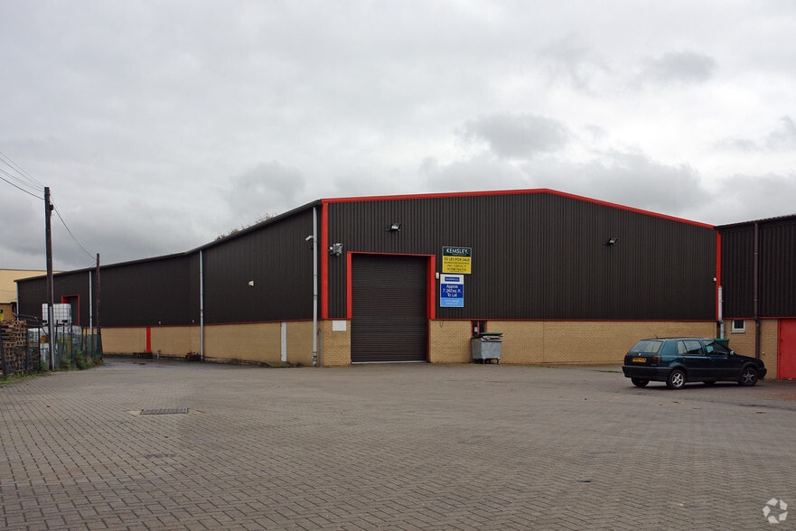 Ferry Ln, Rainham for sale - Primary Photo - Image 1 of 1