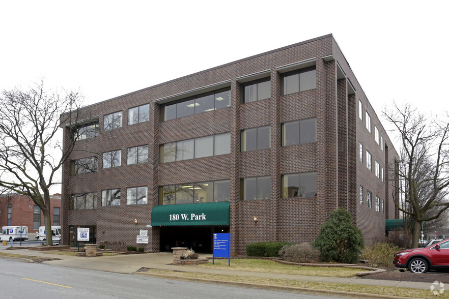 180 W Park Ave, Elmhurst, IL for rent - Building Photo - Image 1 of 3