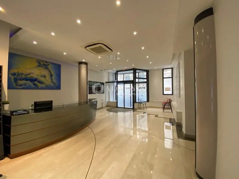 Co-working Space in Paris to rent Building Photo- Image 1 of 10