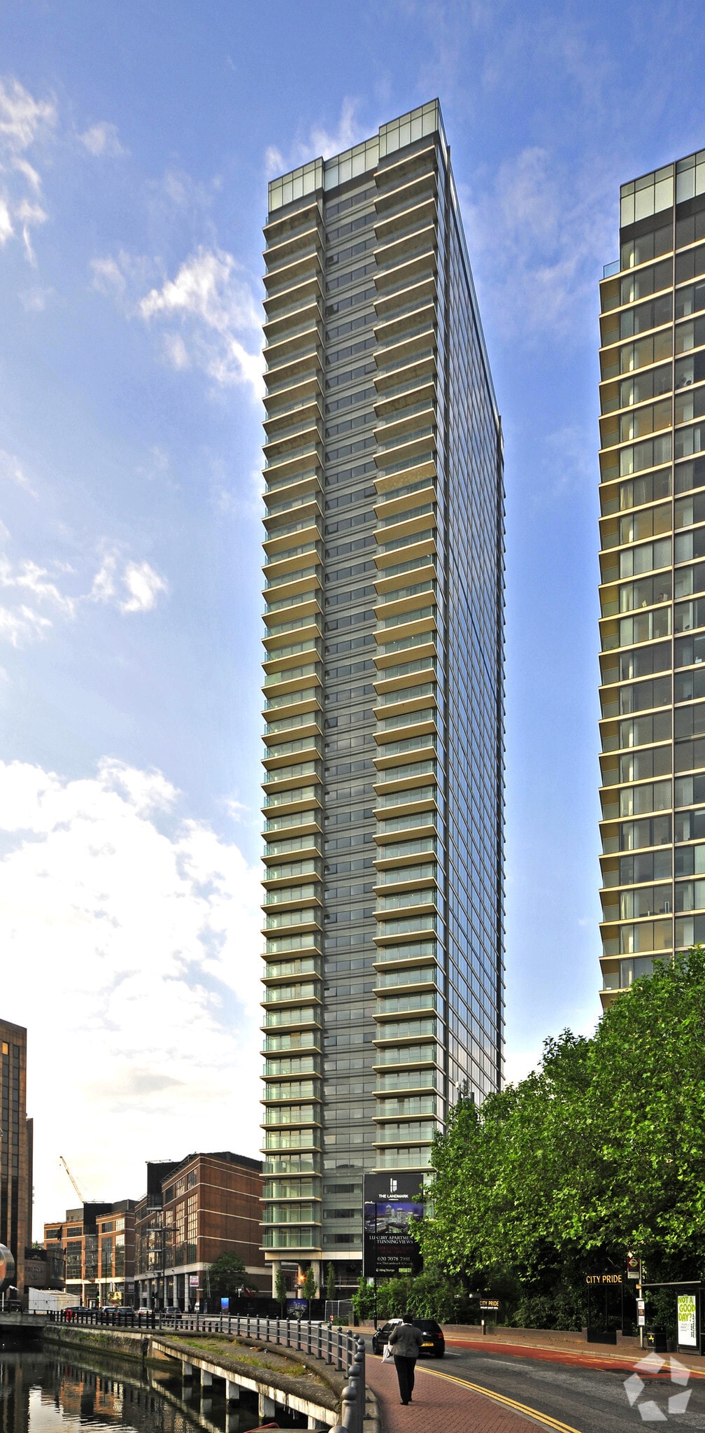 5-10 Landmark Sq, London to rent Primary Photo- Image 1 of 4