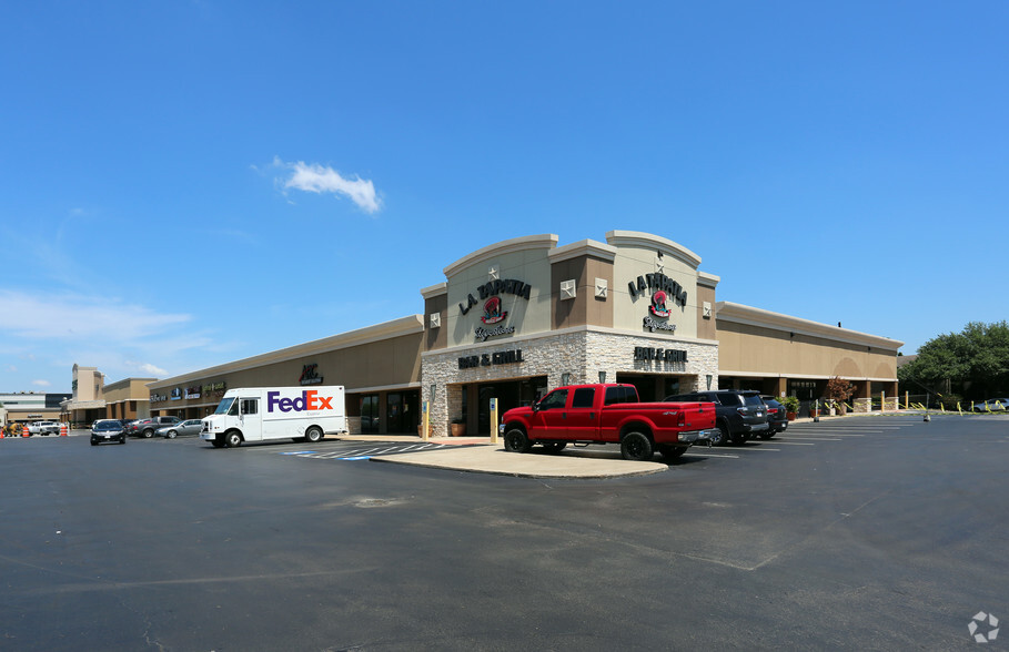 11920-11990 Westheimer Rd, Houston, TX for rent - Building Photo - Image 1 of 4