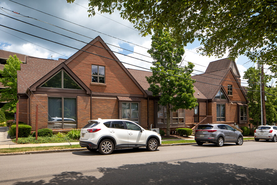 901 E Brady St, Butler, PA for rent - Building Photo - Image 3 of 15