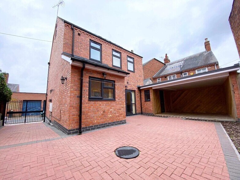 25B Abingdon Rd, Leicester for rent - Primary Photo - Image 1 of 16