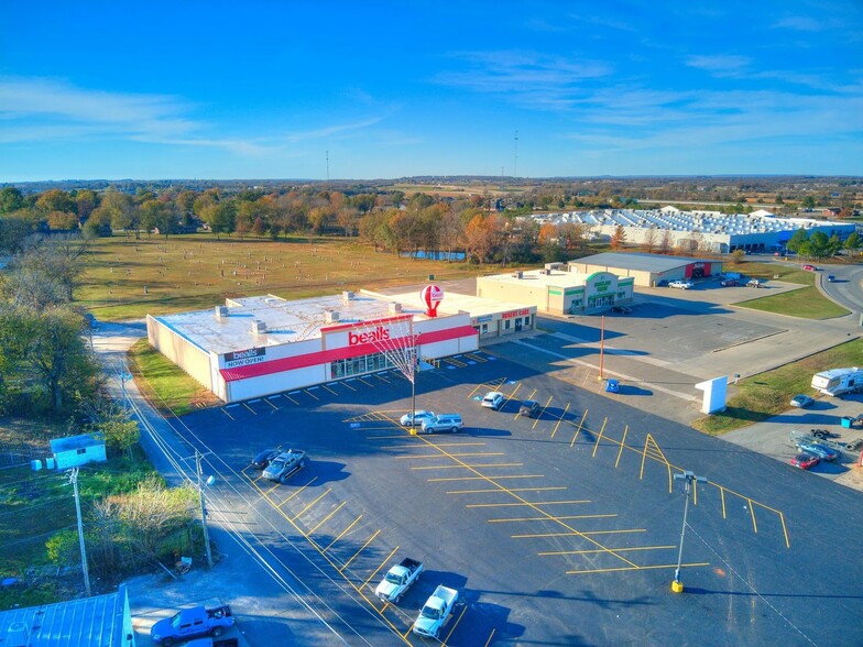 1000 W Gentry Ave, Checotah, OK for sale - Aerial - Image 2 of 5