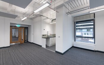 Babbage Way, Clyst Honiton to rent Interior Photo- Image 2 of 9