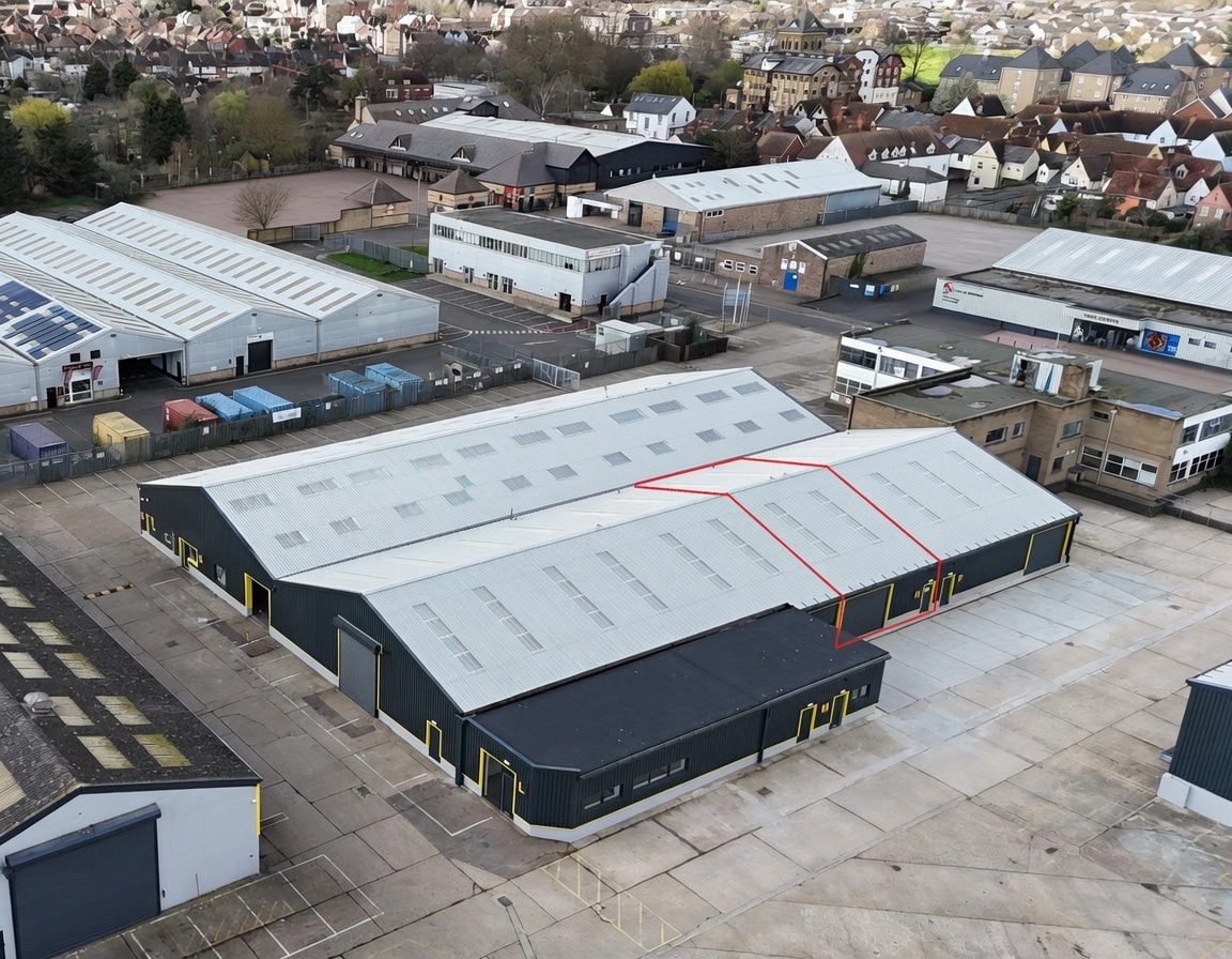 Moorside, Colchester to rent Primary Photo- Image 1 of 7