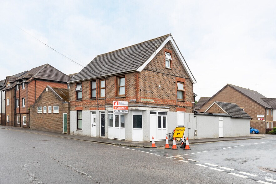 2-4A Mill Rd, Hailsham for sale - Primary Photo - Image 1 of 2