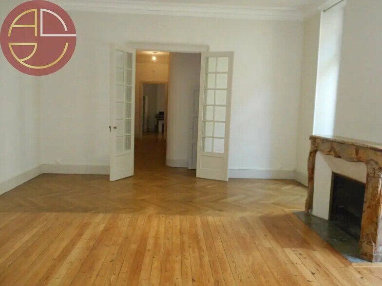 Office in Toulouse to rent - Interior Photo - Image 1 of 5