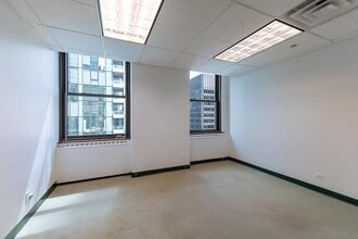 180 N Michigan Ave, Chicago, IL to rent Interior Photo- Image 2 of 4