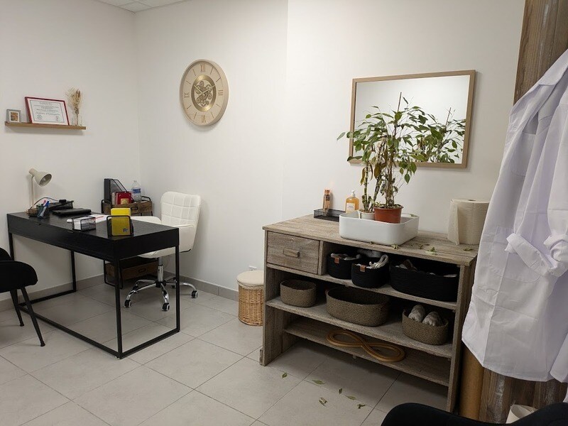 Retail in Bourgoin-Jallieu for sale Building Photo- Image 1 of 18