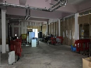 Howard Gdns, Cardiff to rent Interior Photo- Image 1 of 3