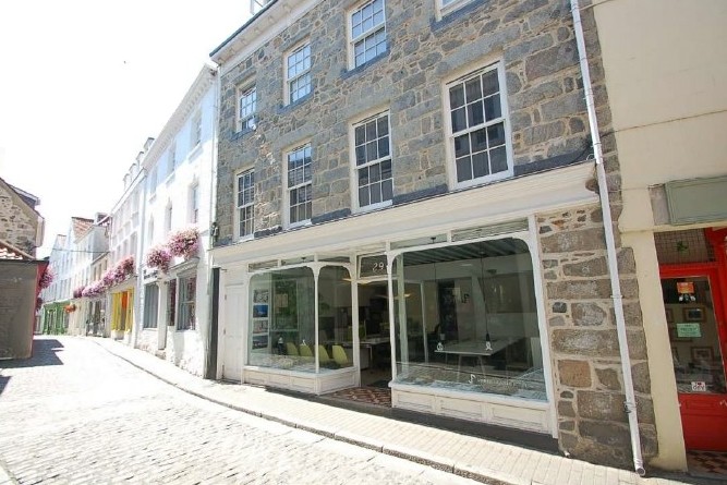 29 Mill St, Guernsey for sale - Primary Photo - Image 1 of 1