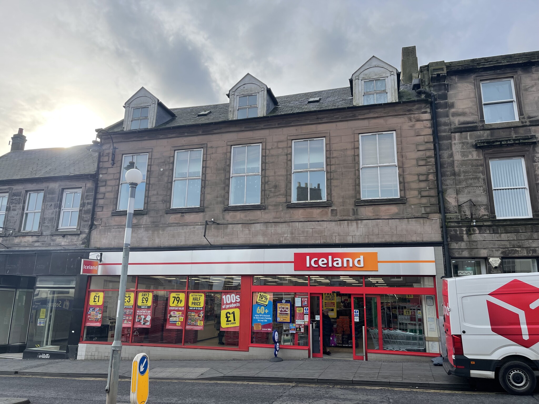 119-125 Marygate, Berwick Upon Tweed to rent Building Photo- Image 1 of 4
