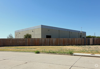 More details for 2501 Mayes Rd, Carrollton, TX - Industrial for Rent