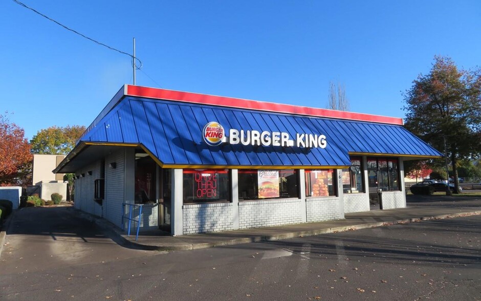 121 Ponderosa Dr, Sutherlin, OR for sale - Building Photo - Image 1 of 2