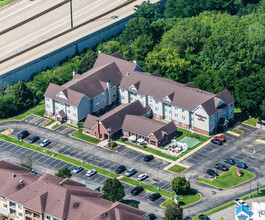 2000 W War Memorial Dr, Peoria, IL for sale Aerial- Image 1 of 1