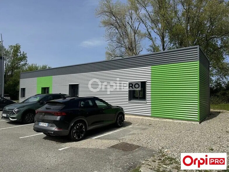 Office in Valence to rent - Building Photo - Image 1 of 8