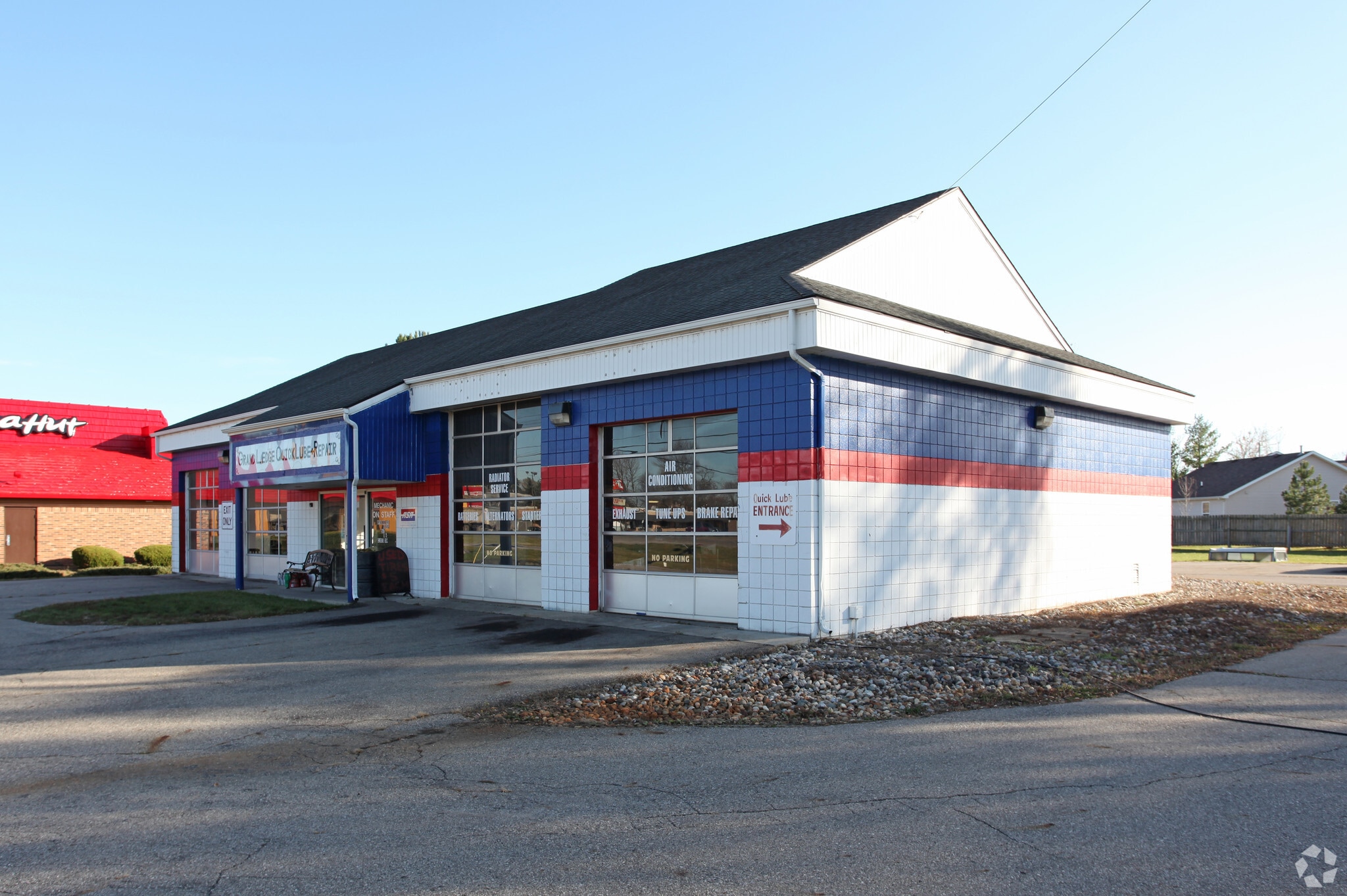 530 E Saginaw Hwy, Grand Ledge, MI for sale Primary Photo- Image 1 of 15