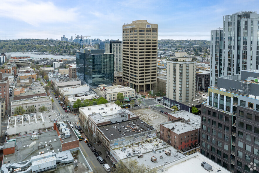 4517 University Way NE, Seattle, WA for rent - Aerial - Image 3 of 9