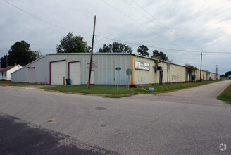 211 Canal St, Whiteville, NC for sale Primary Photo- Image 1 of 3