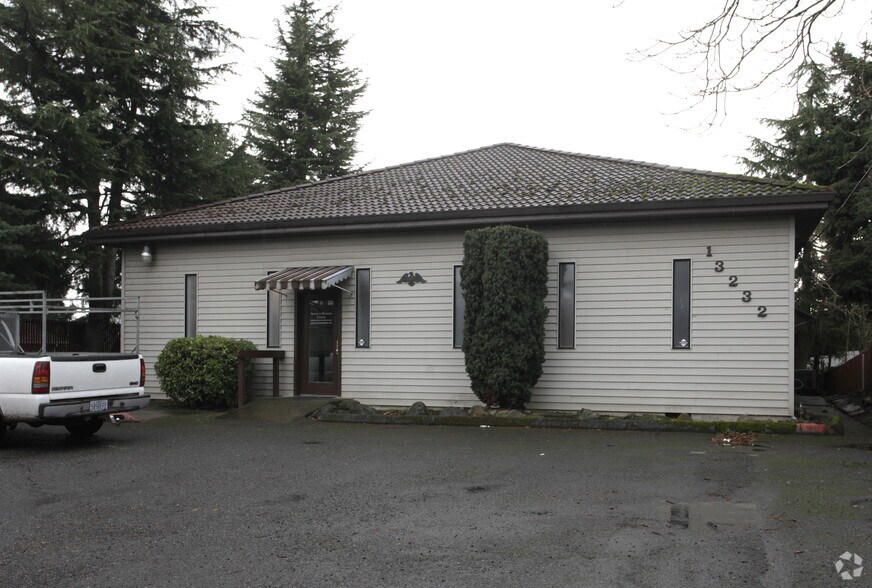 13232 SE Stark St, Portland, OR for rent - Building Photo - Image 1 of 57