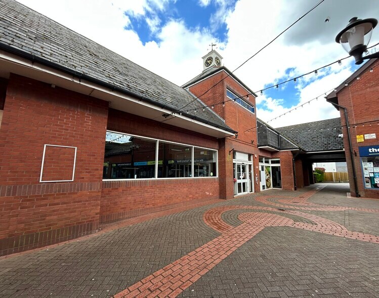 Lace Walk, Honiton for sale - Building Photo - Image 1 of 1