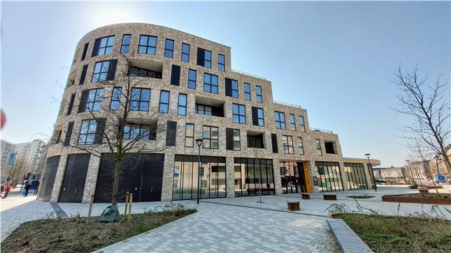 70 Villiers Gardens Gdns, London for sale Primary Photo- Image 1 of 1