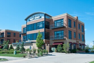 2380 Esplanade Dr, Algonquin, IL for rent Building Photo- Image 1 of 8