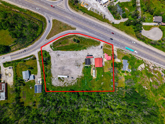 More details for 3300 Coopers Falls Rd, Gravenhurst, ON - Retail for Sale