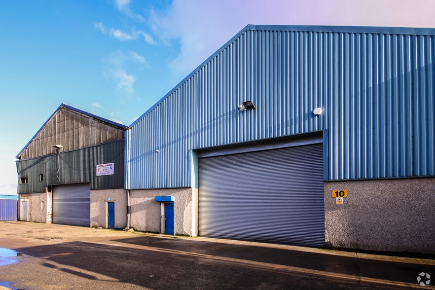St Cenydd Rd, Caerphilly for sale - Building Photo - Image 1 of 1