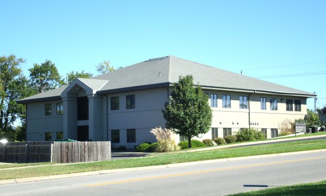 2445 SW Wanamaker Rd, Topeka, KS for rent - Building Photo - Image 2 of 6