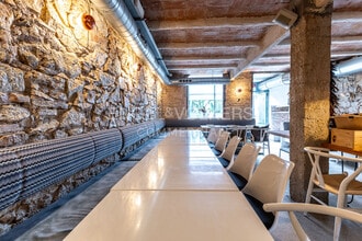 Retail in Barcelona, Barcelona to rent Interior Photo- Image 2 of 26