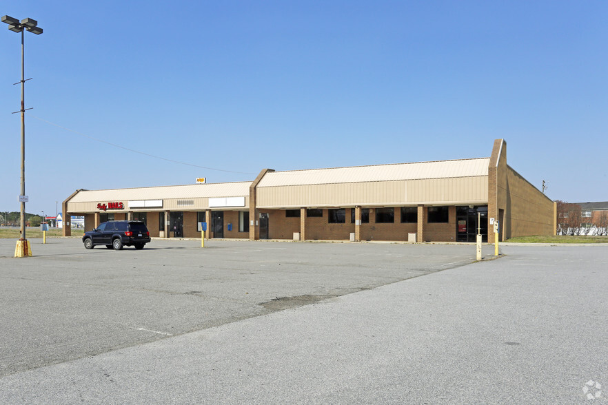 306-316 W Atlantic St, Emporia, VA for sale - Building Photo - Image 1 of 1