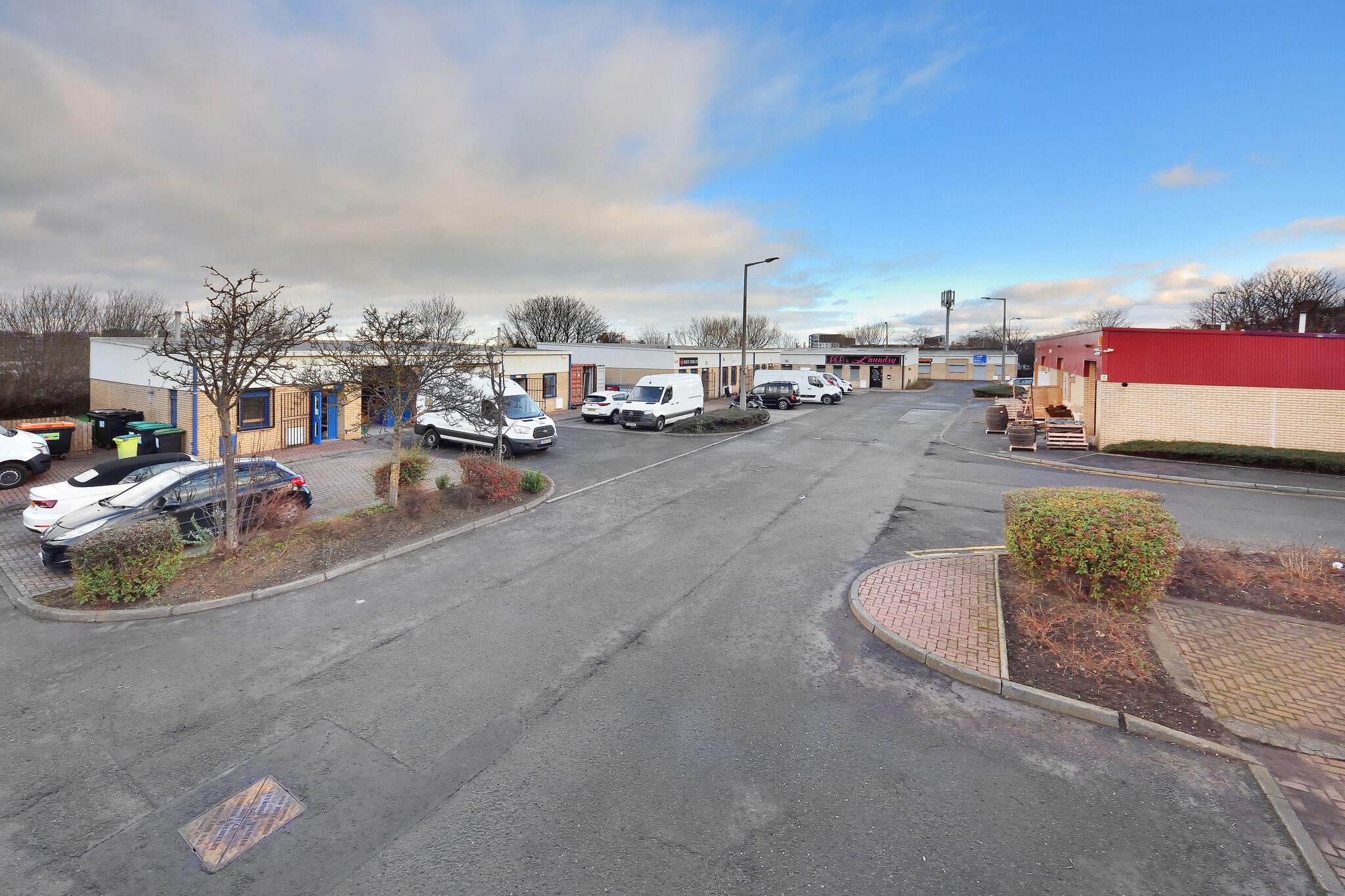 New Broompark, Edinburgh to rent Primary Photo- Image 1 of 2