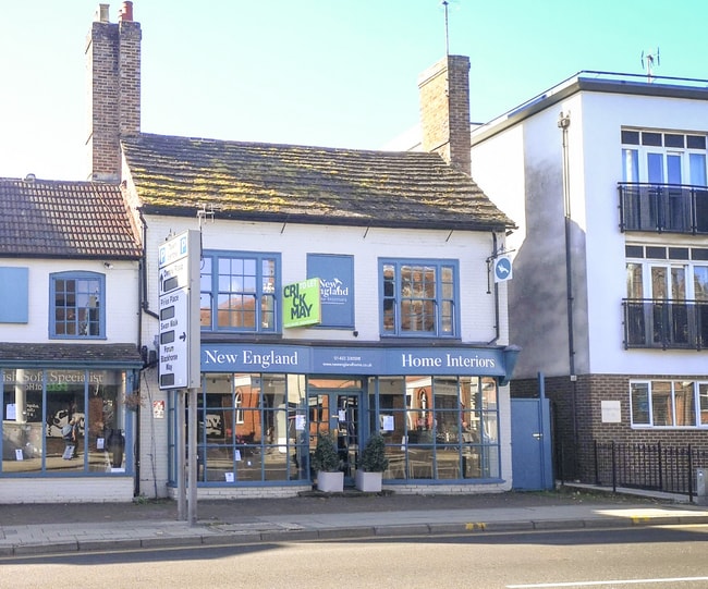 More details for 60-62 East St, Horsham - Retail to Rent